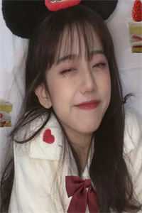 妹妹被欺负后，我带着一等功勋章闯烈士陵园