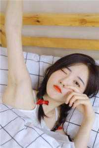 带着娘亲死遁后，我爹和夫君发疯要殉葬