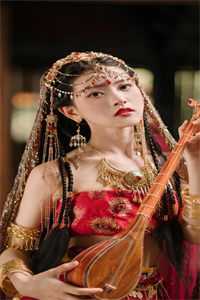 与京圈太子退婚后，我喜提他的死对头