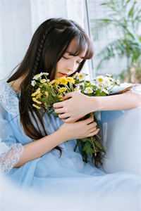 未婚夫当场悔婚后，我选了他弟弟