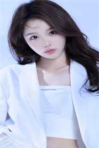 听到皇帝心声后，我成了他宠妃