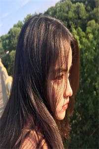 舍友要当小公主，指挥我给她当小婢女