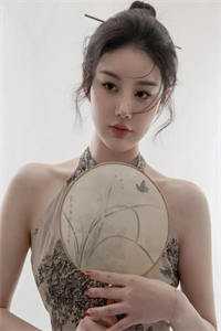 手撕勾引我男友的绿茶美甲师