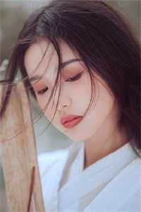 他心有月光，我自愿退场