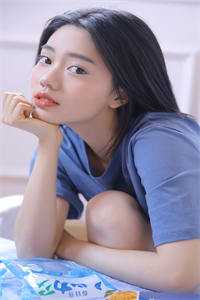 我和女儿死后，丈夫跪在墓前忏悔