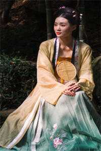 和岳父成为离婚搭子后，妻子和岳母悔疯了