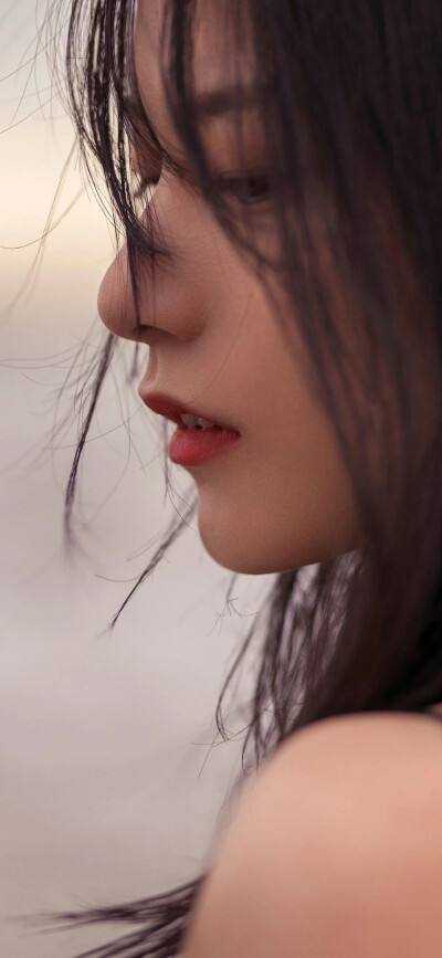 私生女自称嫡女，在生日宴上抢走了我的贫困生男友