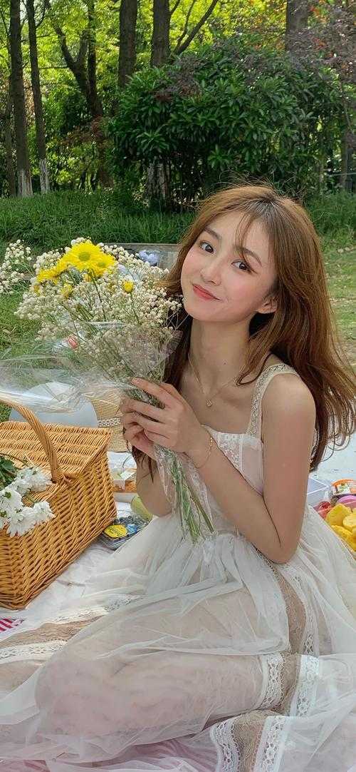 校花声称怀了我爸的孩子想争家产，但家产在我名下