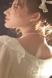 世事如花落晓风