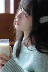 邻居美女如云，我成盘中餐？