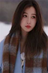 情似落花烬成雪