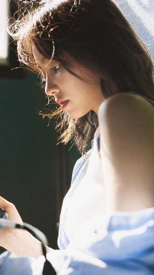 三岁女儿发高烧，老婆坚持送她上幼儿园