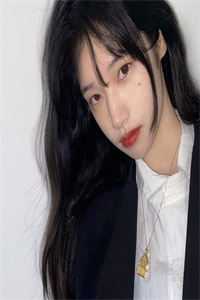 养了四年的男友给我发结婚请柬