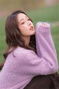 觉醒末世记忆后，乖巧丫头变叛逆女