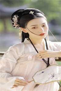 重生狠虐夺舍女