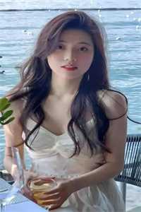 和霸总离婚后，他从不在意变求复婚