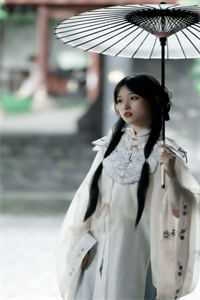 闪婚后，被偏执大佬撩到失控