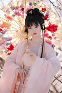 绿叶知春柔雨施