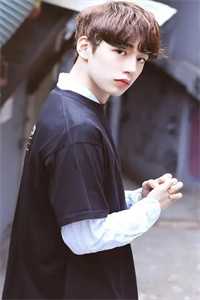 姐妹，我们撞男友了
