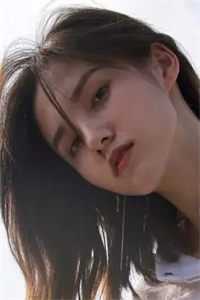 谢稚今，不是她
