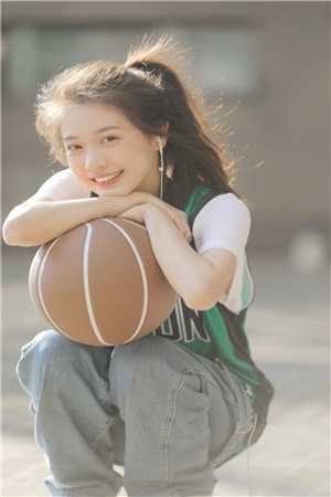 太妹妈妈养男模，董事长爸爸装看不见