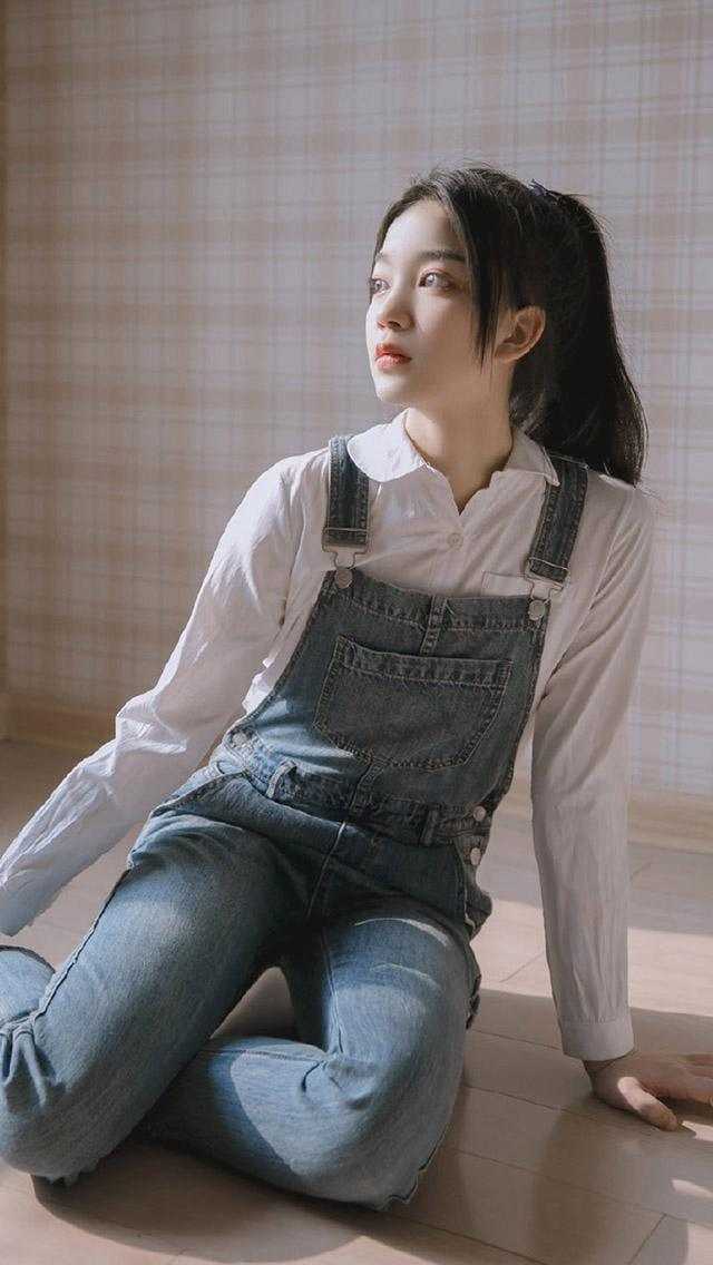 踹开渣男后，养女竟被疯批宠上天