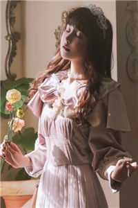 被冤死沉塘，嫡女重生嫁帝王