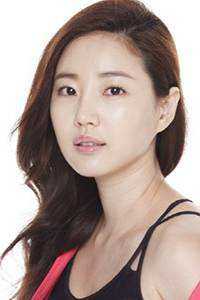 未婚夫出差五年回国后，我带女儿改嫁了