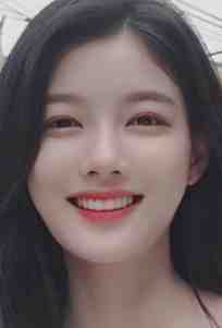 我死遁离开后，女主们全疯了
