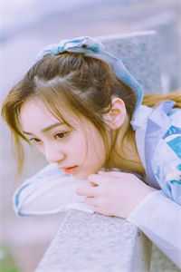 状元女儿被放血后，陪白月光母女吃毛血旺的老公悔疯了