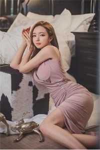 白月光回来后，偏执糙汉抱我不撒手
