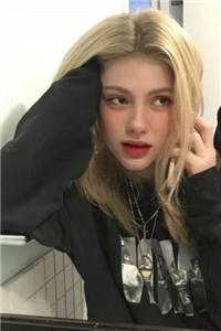 畅销小说给美女消费就返现，屌丝要逆袭了李易江菲全文免费阅读无弹窗大结局_（江菲李易）畅销小说给美女消费就返现，屌丝要逆袭了最新小说