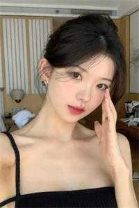 重生：开局收获校花妈妈大师级秘书！陈默苏韵最新热门小说_免费小说完结重生：开局收获校花妈妈大师级秘书！(陈默苏韵)
