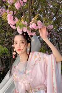 玄学大佬她又去摆地摊了卫绵陈金辉完本小说大全_全本免费小说玄学大佬她又去摆地摊了卫绵陈金辉