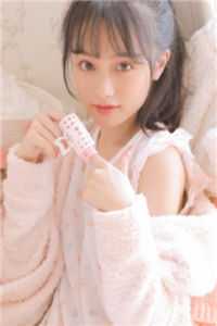 召唤百万大军，女帝给我削苹果