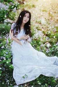 被渣男甩后，我闪婚嫁给首富