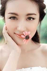 免费小说在哪看天降异宝：冷艳毒妃很逆天(白夫人张精致)_天降异宝：冷艳毒妃很逆天白夫人张精致网络热门小说
