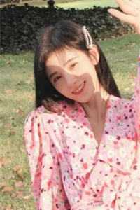 在暴戾太子怀里撒个娇