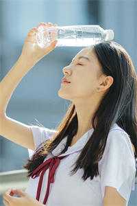 热门免费小说嫡女荣华：王爷，别闹(薛青媛薛云梦)_嫡女荣华：王爷，别闹薛青媛薛云梦完结免费小说