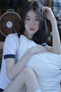 小炮灰在七零，燎的军官宠上天