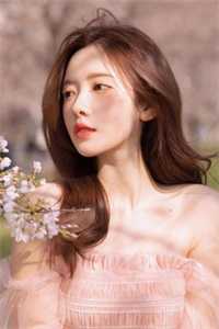 重生后，妙手神医她坚拒白莲花