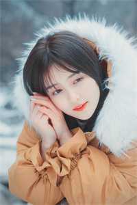 穿越小白脸，女帝只想要我