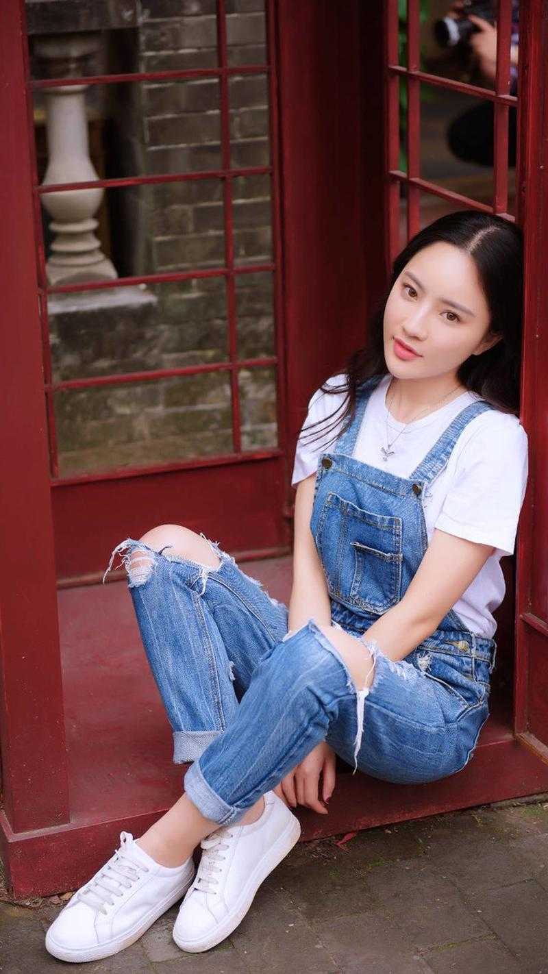 三国：开局娶妻，凤雏卧龙为我所用