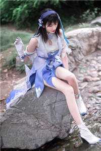 穿书恶毒女配，疯狂勾引男主他爸