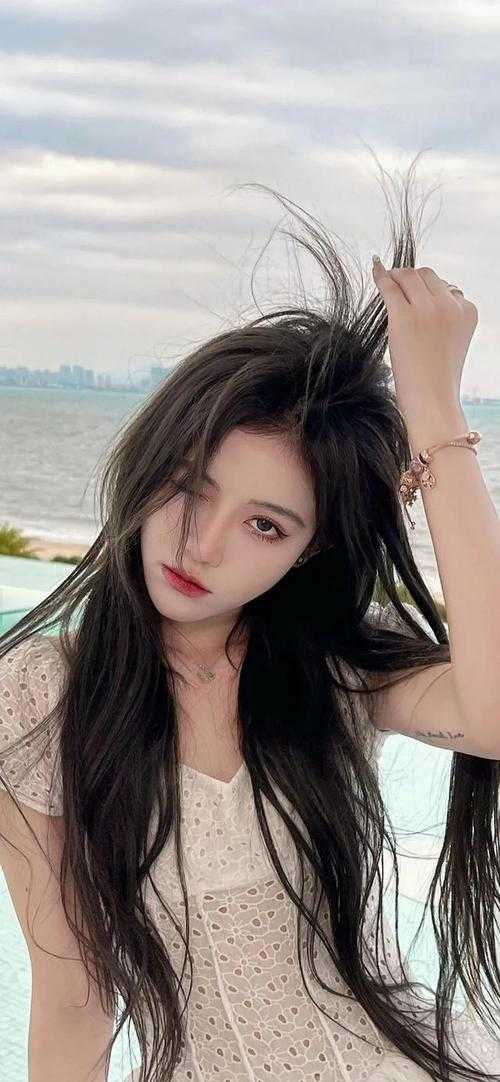 她带球征婚，各路大佬争当后爸