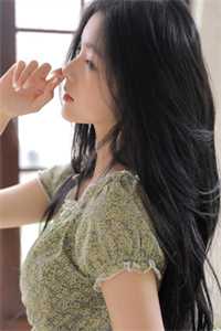 他吻小玫瑰