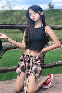 闺蜜将我卖到恶魔大本营，却不想我是恶魔老大白月光