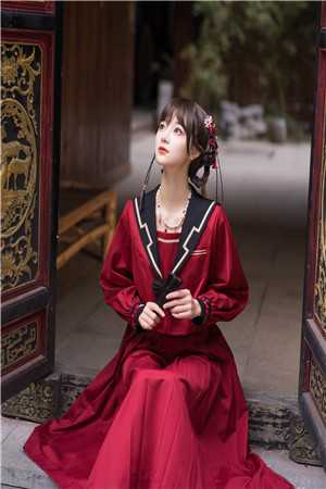离婚后，霸总倒贴成宠妻狂魔
