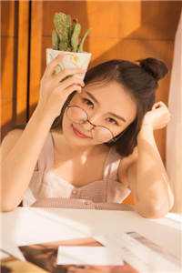 未婚夫假死后，我给他妈拔氧气管