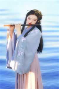 她不再回头